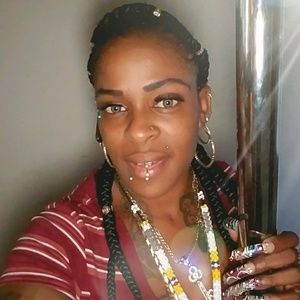 Meet your Posher, Jacqueline