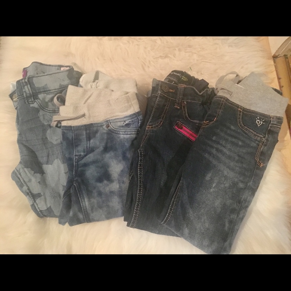 Bundle of girls jeans and capris. Size 7/8