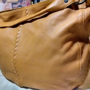 Authentic Bottega Veneta shoulder bag brand new.