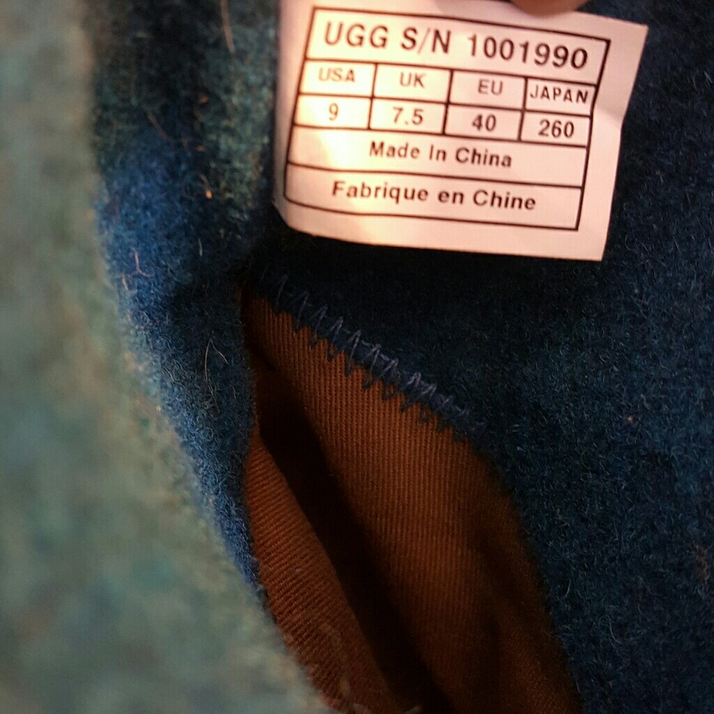 SOLD...Ugg Australia Heel Boots size 9 - Picture 5 of 8