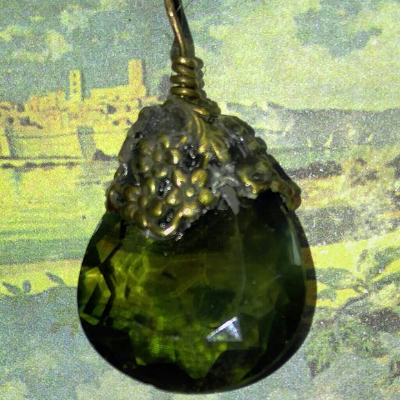 #0121 Fluorite Gemstone Pendant - Picture 2 of 2