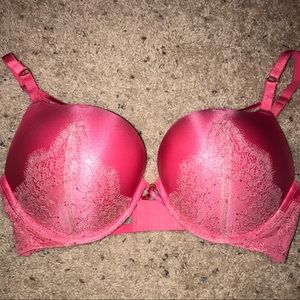 Victoria’s Secret Bombshell Bra
