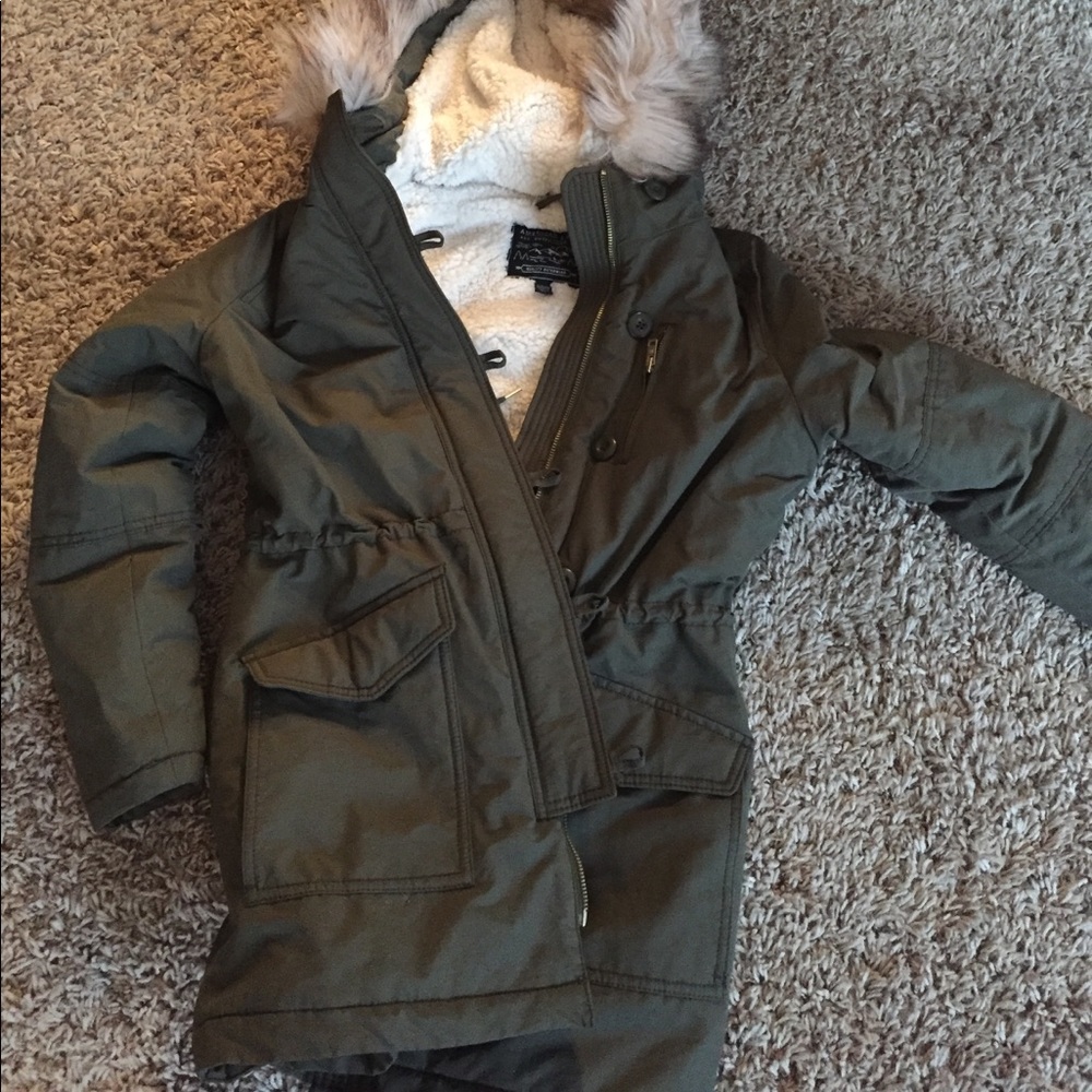 American Eagle coat