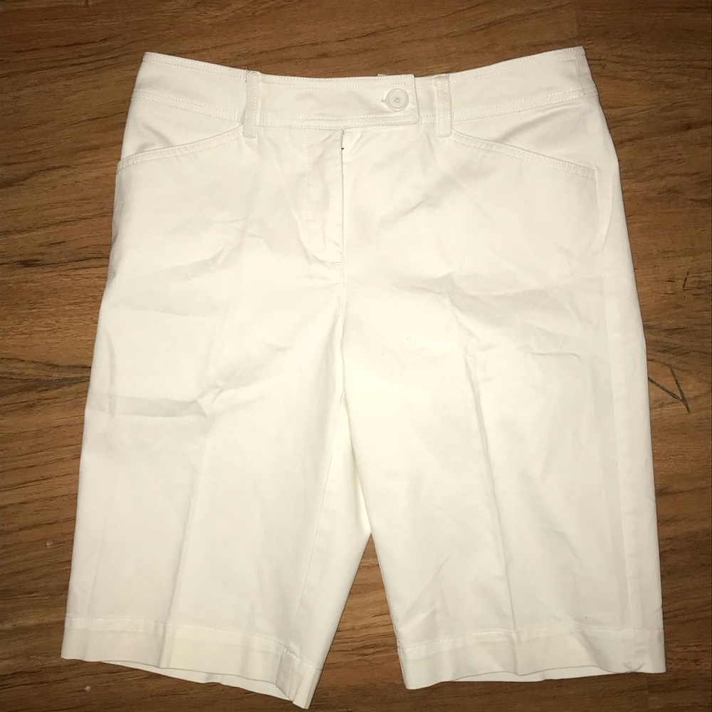 Jones New York Stretch Capris