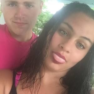 Meet your Posher, Hayley