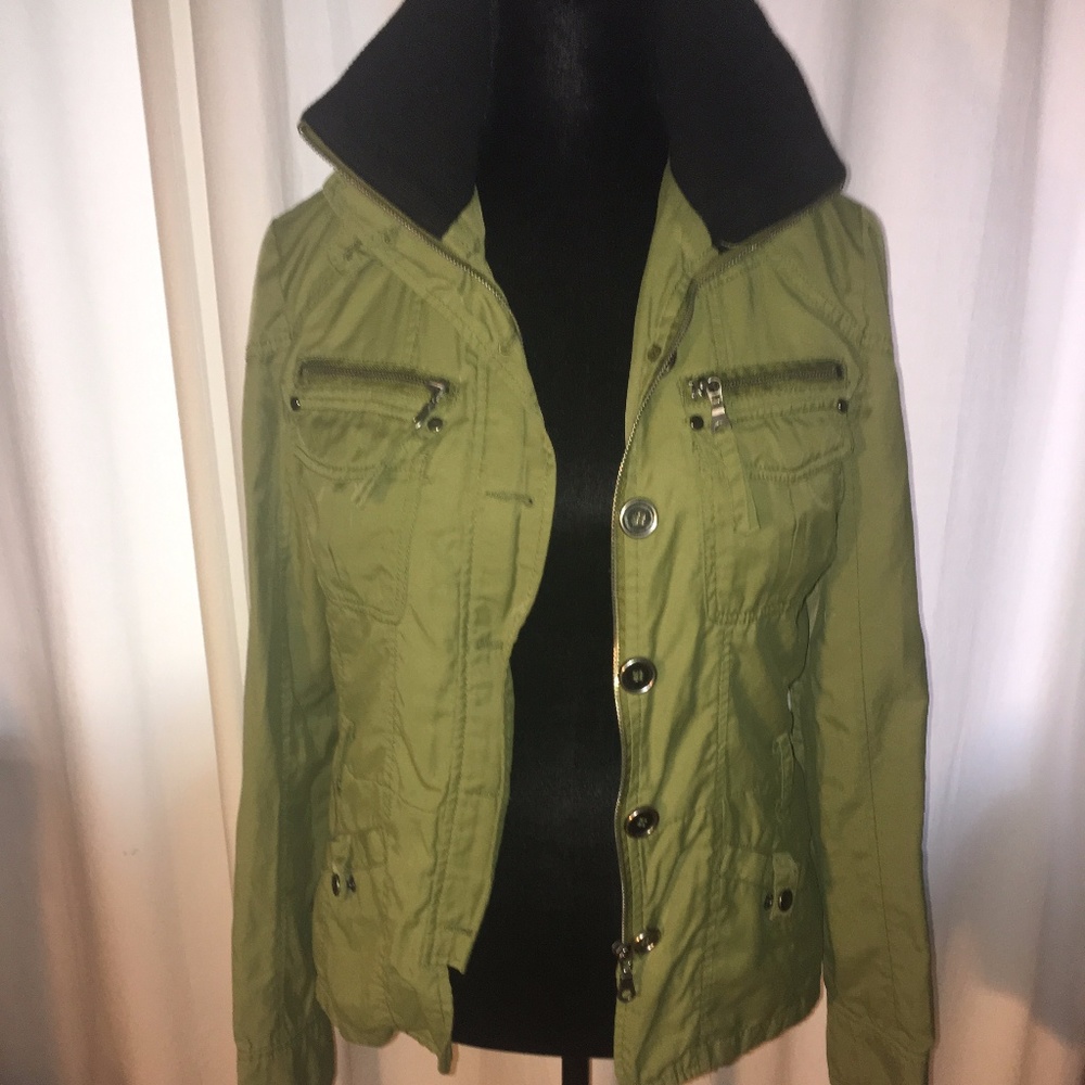 Lightweight utility jacket w removable lining