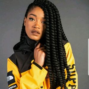 Meet your Posher, Janelle