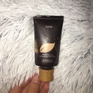 Tarte FAIRLY LIGHT Amazonian Clay Foundation