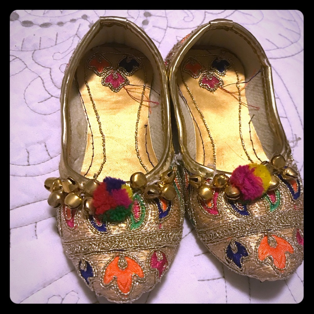 Beautiful baby Indian colorful bell flats size 4