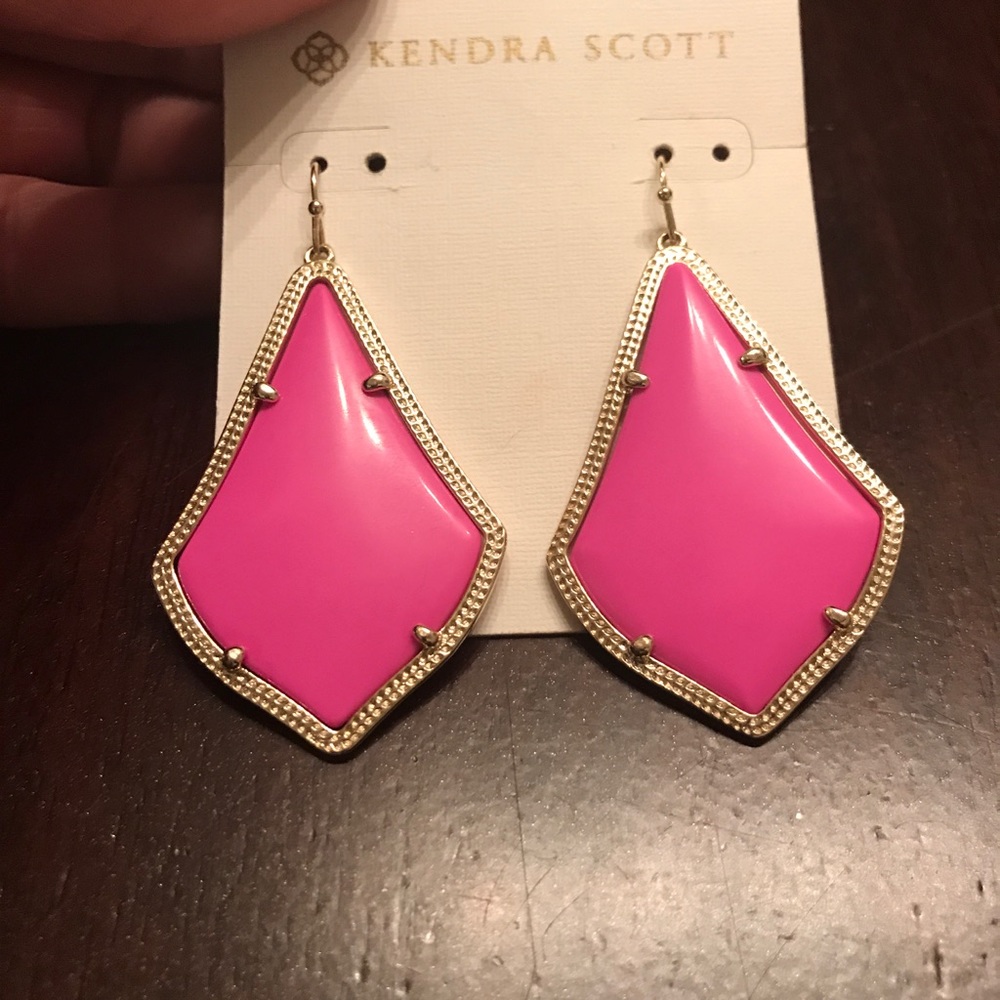 Kendra Scott Magenta Alexandra