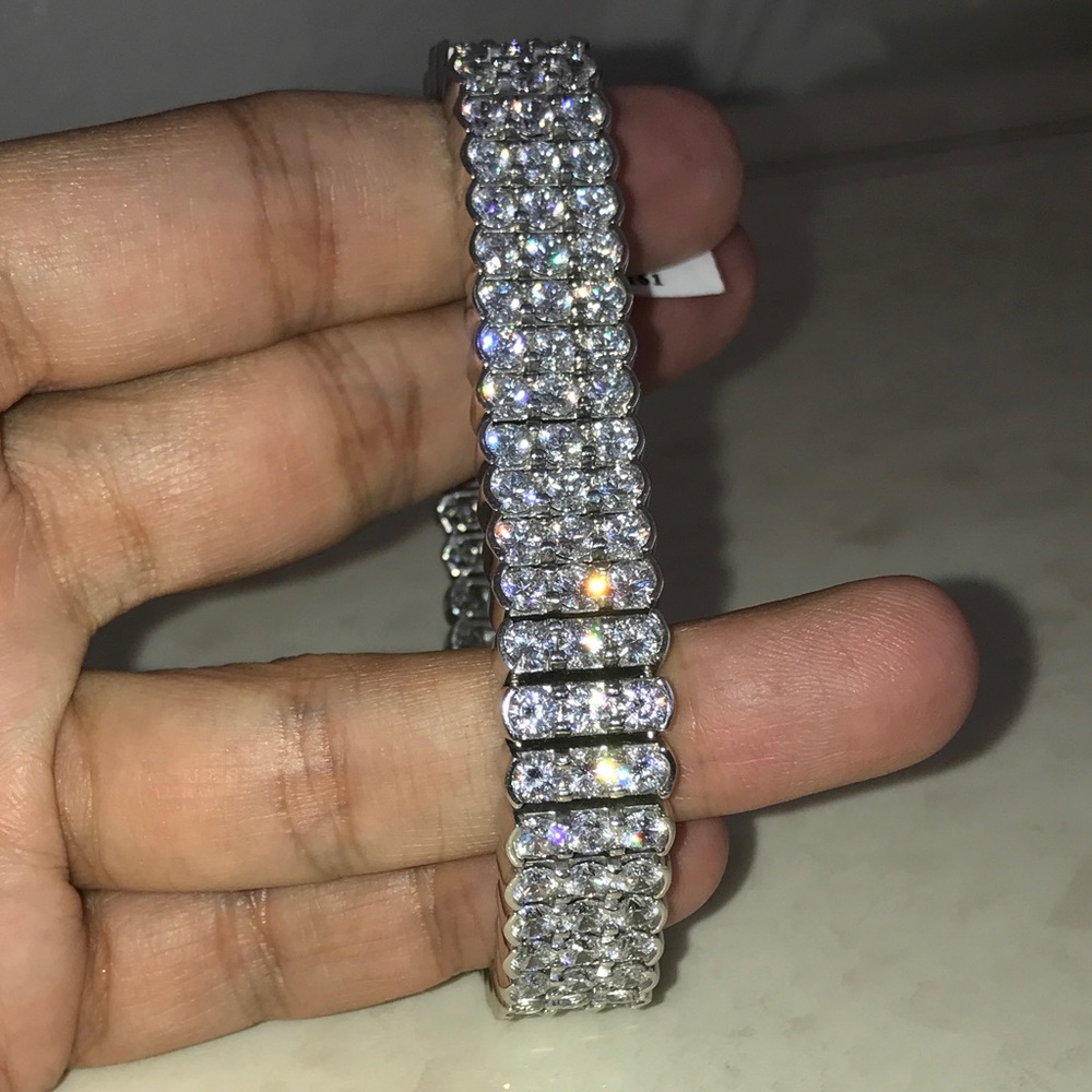 14k solid gold unisex bracelet. 91.4grams of gold.