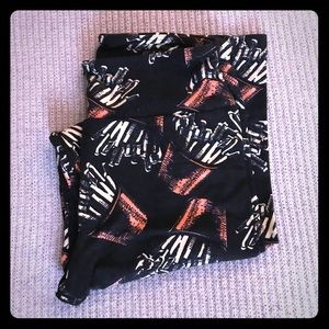 LuLaRoe French Fry Leggings OS