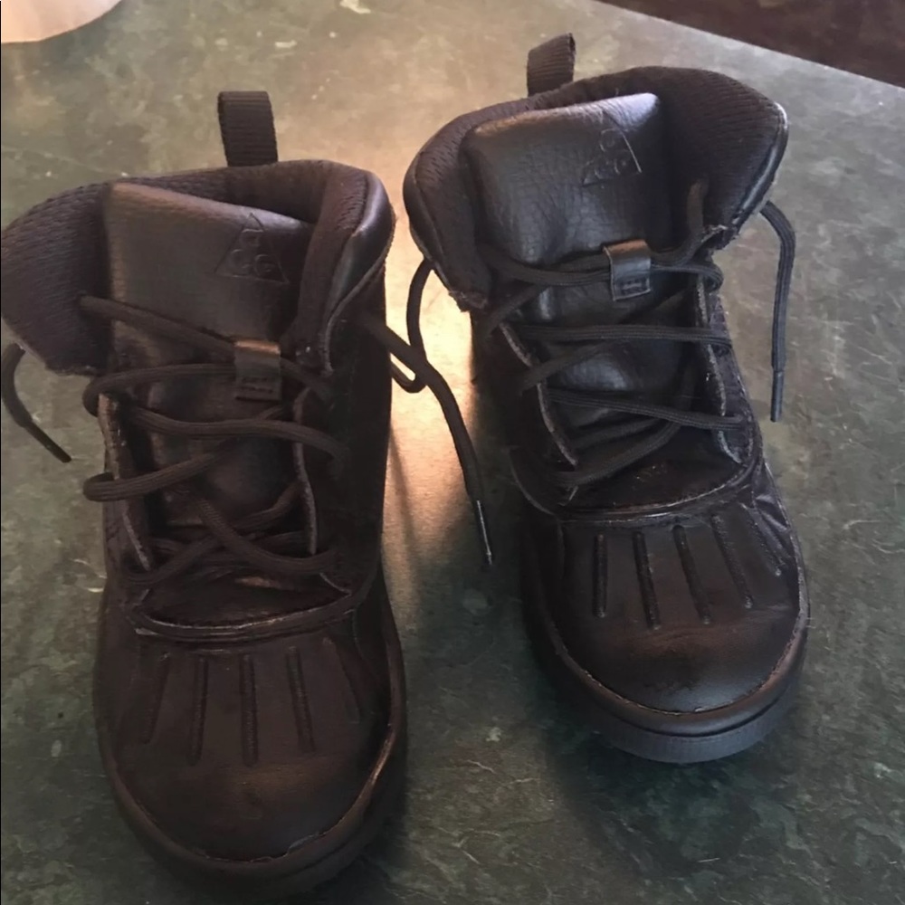 Toddler acg boots