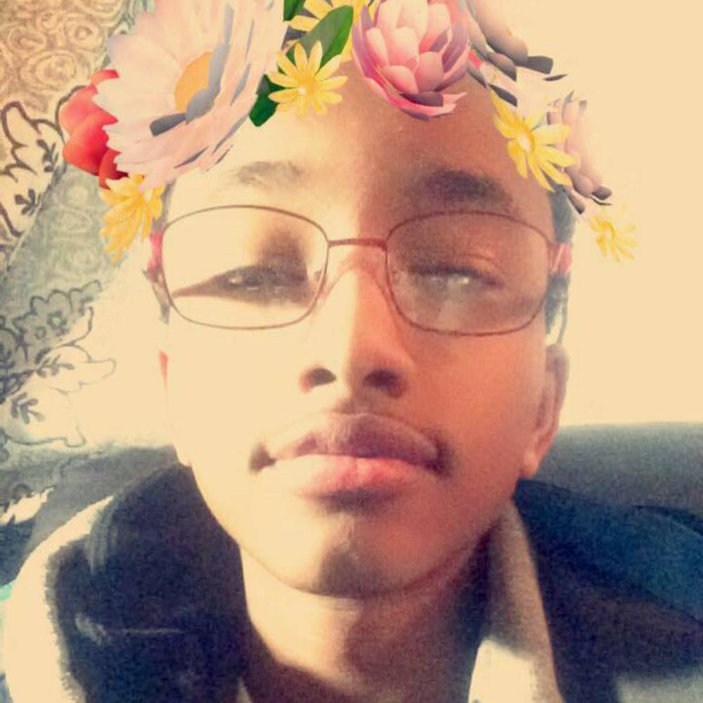 Meet your Posher, Adan