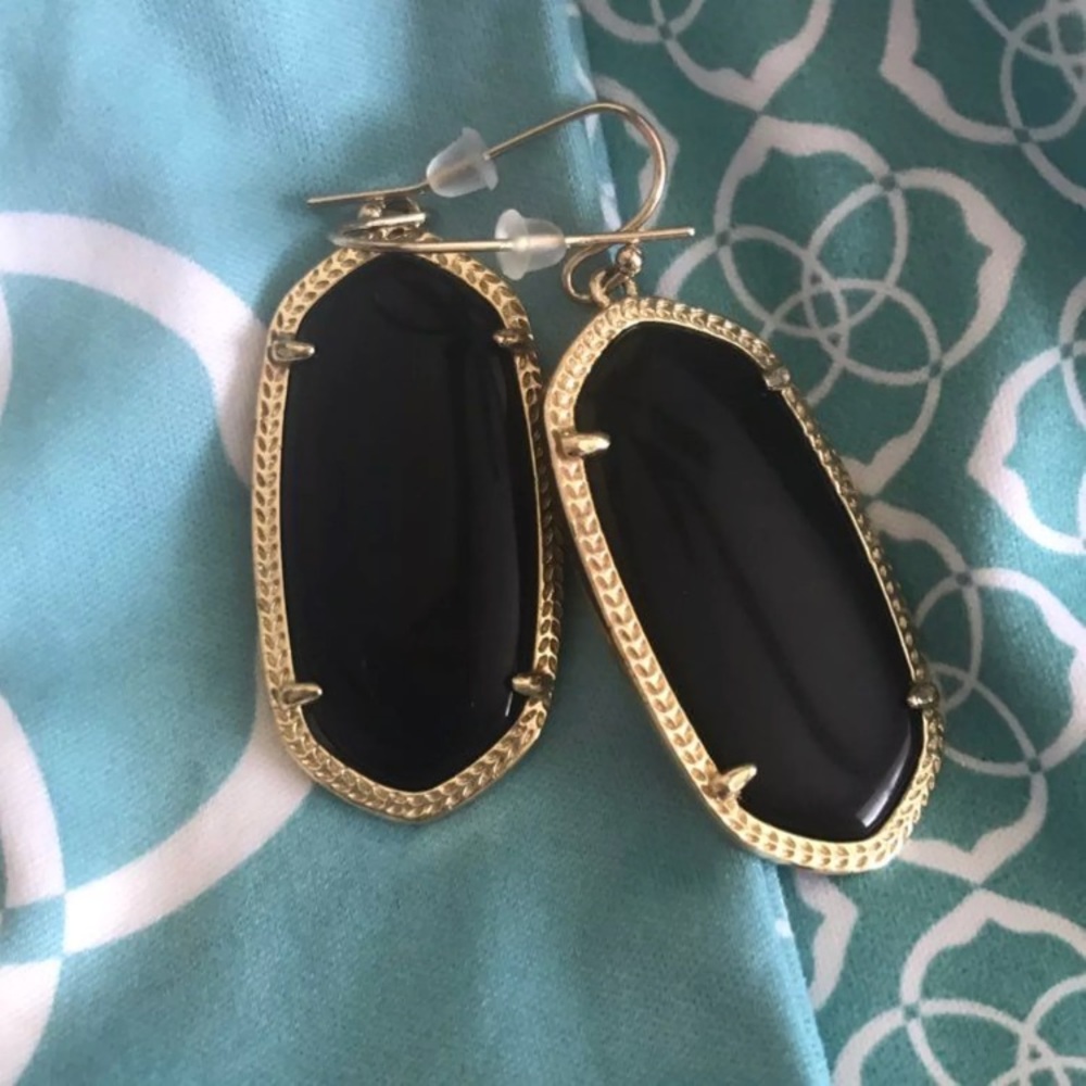 Kendra scott Elle earrings