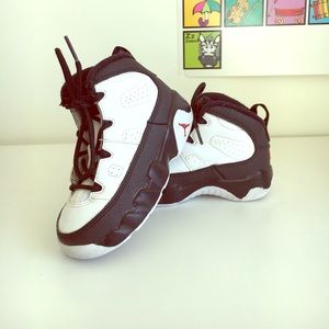 Jordan's size 8 great condition