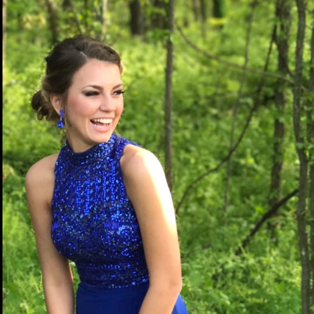 Meet your Posher, Corinna