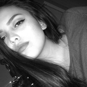 Meet your Posher, Alicia