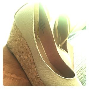 Women's cork wedge