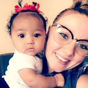 Meet your Posher, Manda