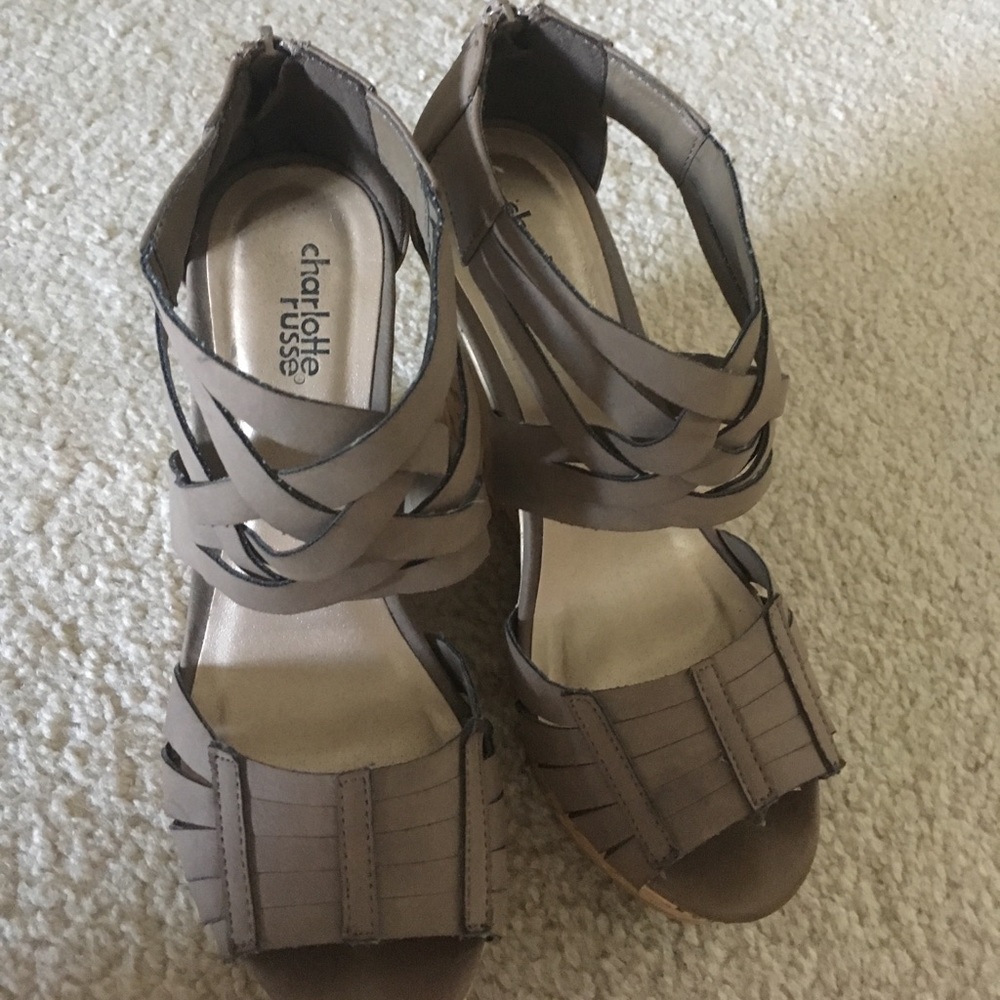 Army green wedges - Picture 2 of 3