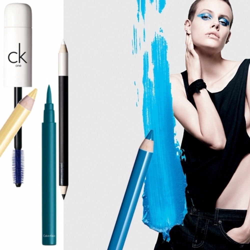 CK one gloss Eyecolor in Vivid