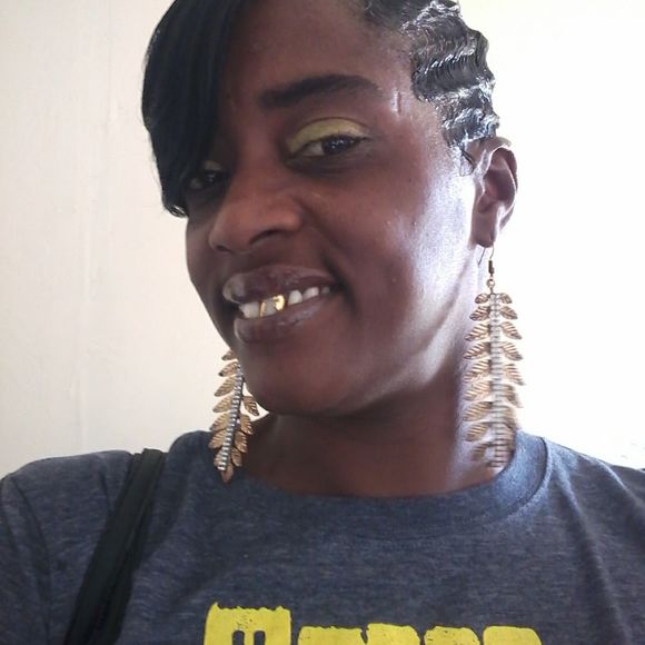 Meet your Posher, Tameka - Picture 1 of 1