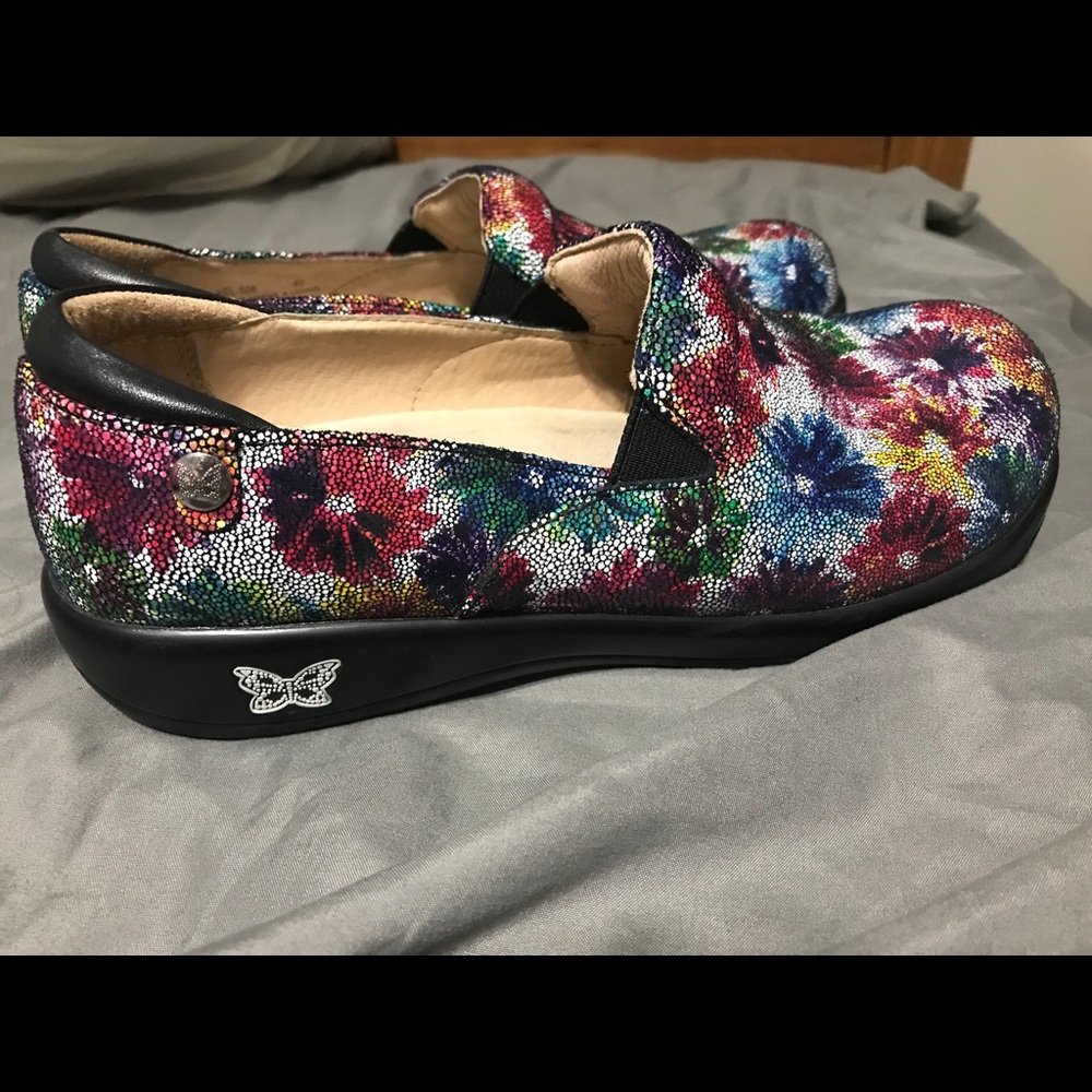 Alegria nursing shoes