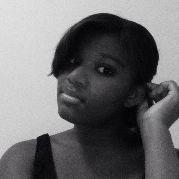 Meet your Posher, Alisa - Picture 1 of 1