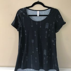 LuLaRoe XS Arrow Classic T