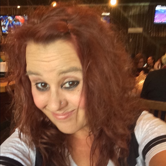 Meet your Posher, Angela - Picture 1 of 1