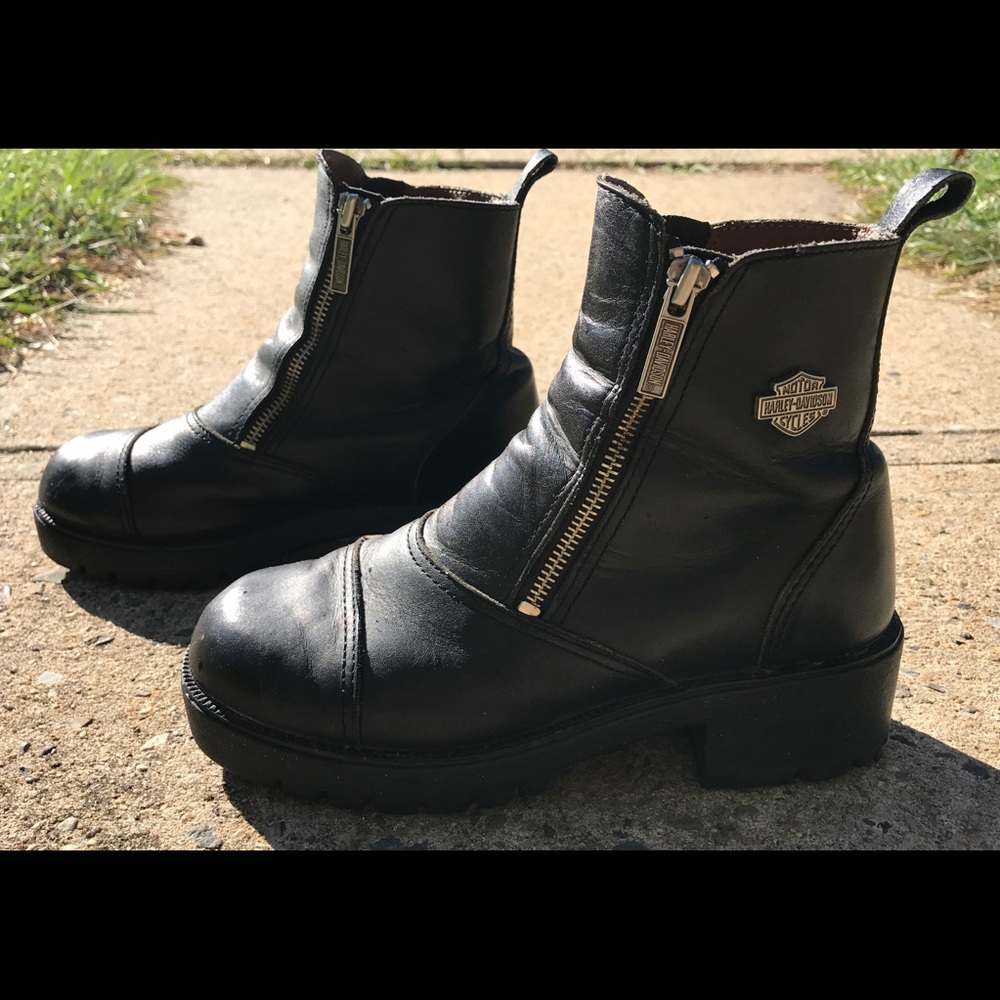 Vintage Harley Davidson 7.5 leather ankle boots.