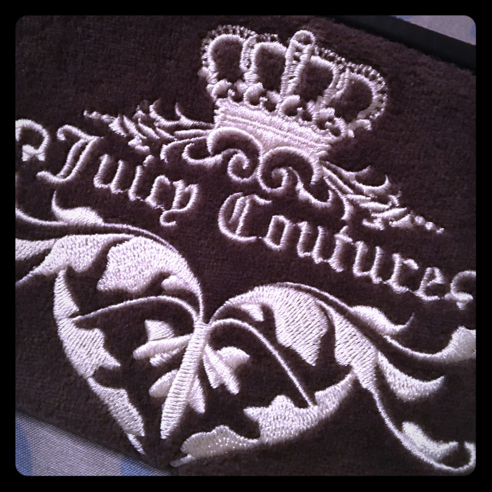 Juicy couture wristlet 😍