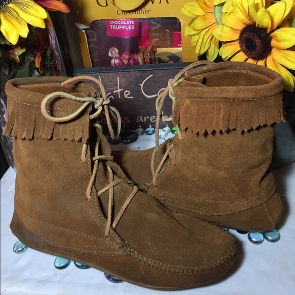 💋SALE💋Minnetonka Ankle Boots - Picture 6 of 8