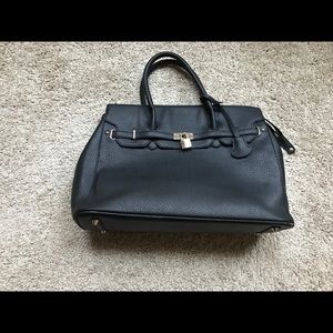 Black structured bag with lock