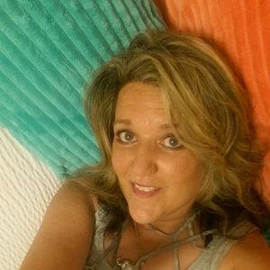Meet your Posher, Paula