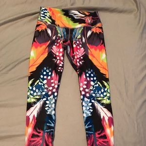 Tropical feathers leggings/yoga pants.