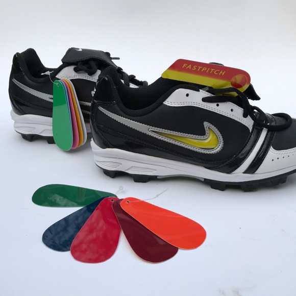 interchangeable softball cleats