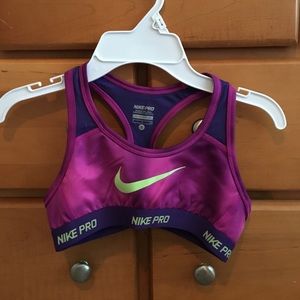 Nike Dry fit girls sports bra