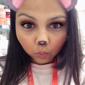 Meet your Posher, Lisette