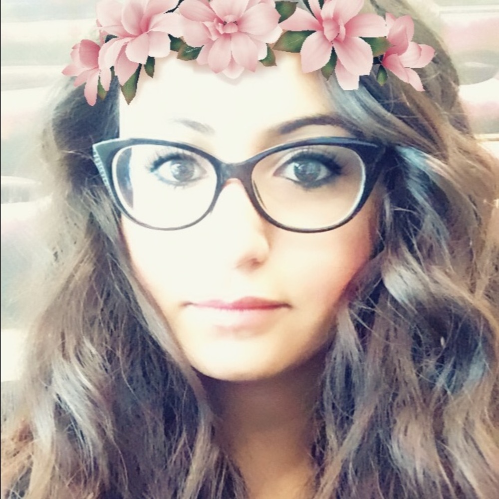 Meet your Posher, Heba