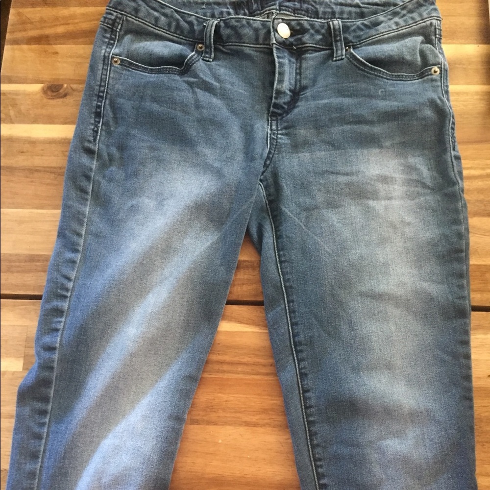 Cute skinny jeans.
