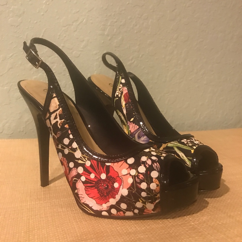 Guess peep toe heels size 7.5 floral