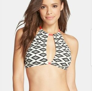 LIKE NEW💎Mink Pink bikini top