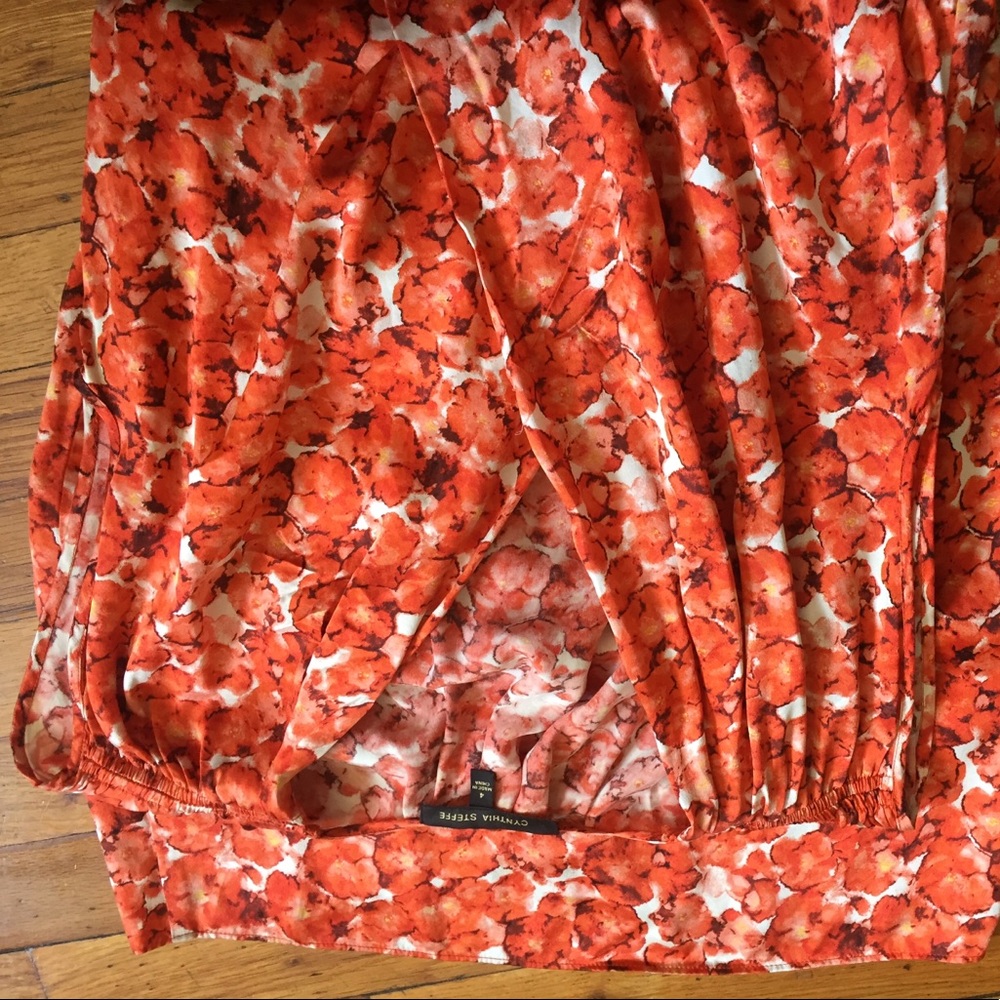 Dress - Picture 2 of 4