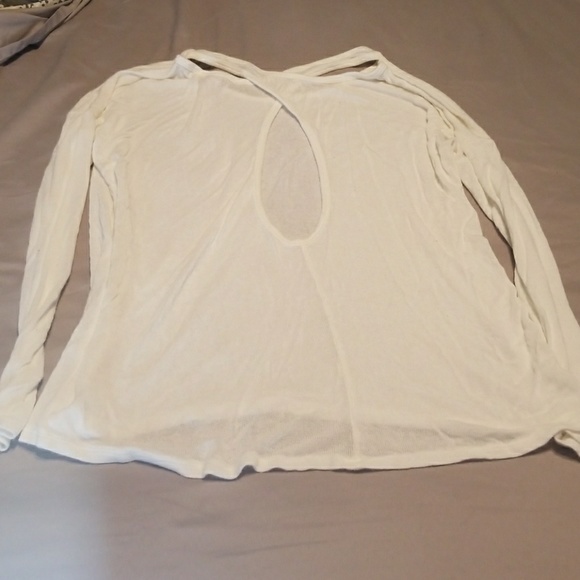 White Criss cross back sweater - Picture 2 of 2