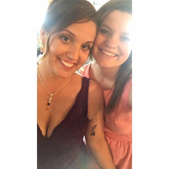 Meet your Posher, Jessica - Picture 1 of 1