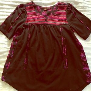 A Common Thread, short sleeve shirt.