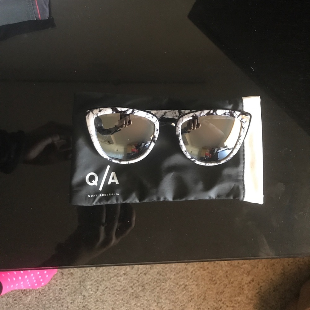 QUAY MY GIRL SUNGLASSES