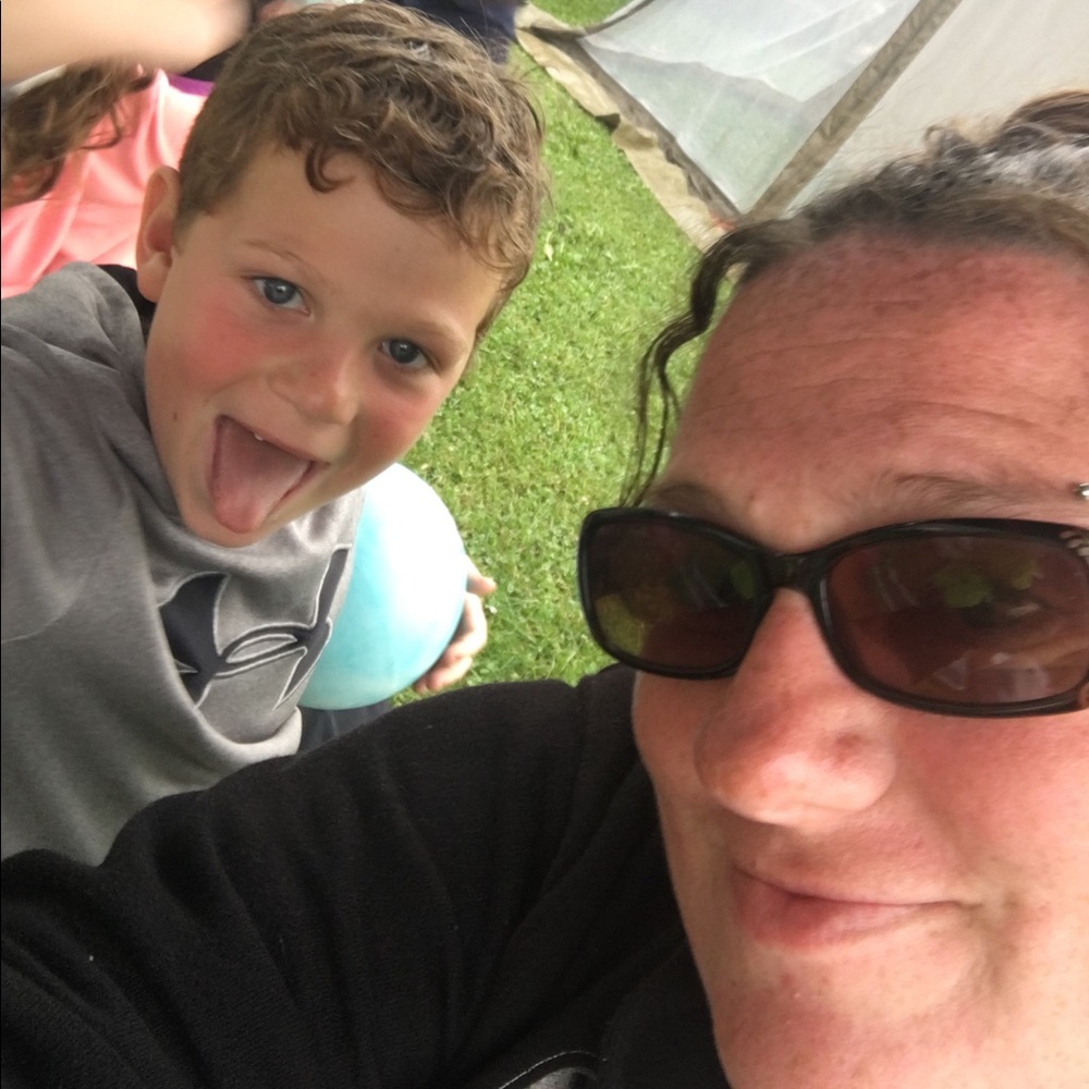 Meet your Posher, Kayla